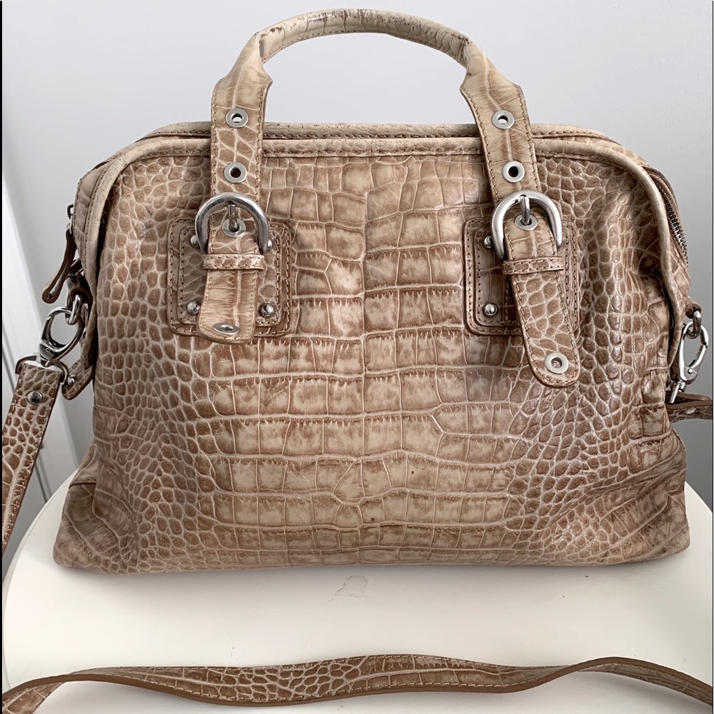 Beige Nordstrom Handbag with shoulder strap